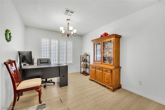 8161 West Gilmore Avenue, Las Vegas, NV 89129
