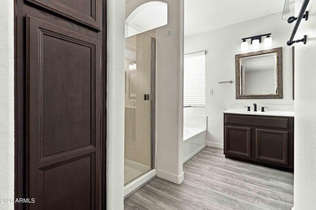 4925 W BUFFALO Street, Chandler, AZ 85226