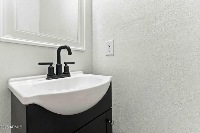 4925 W BUFFALO Street, Chandler, AZ 85226