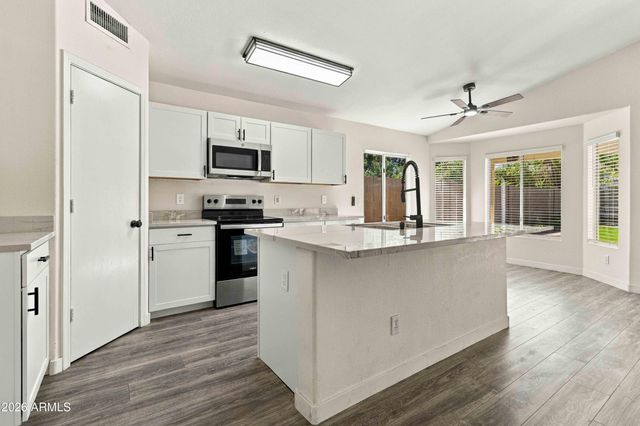 4925 W BUFFALO Street, Chandler, AZ 85226