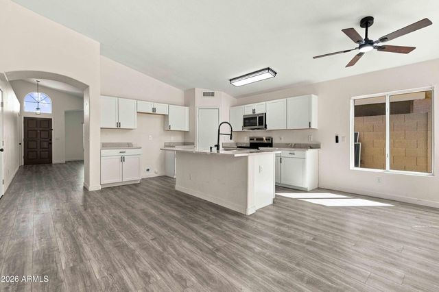 4925 W BUFFALO Street, Chandler, AZ 85226