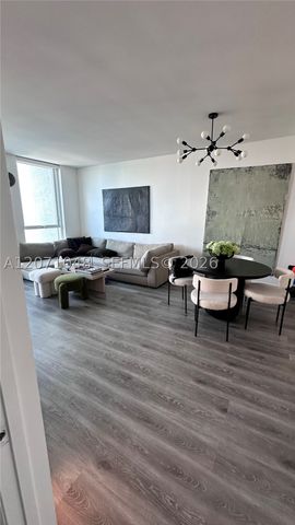 244 Biscayne Blvd 1707, Miami, FL 33132