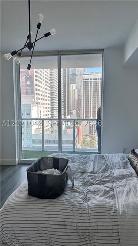 244 Biscayne Blvd 1707, Miami, FL 33132