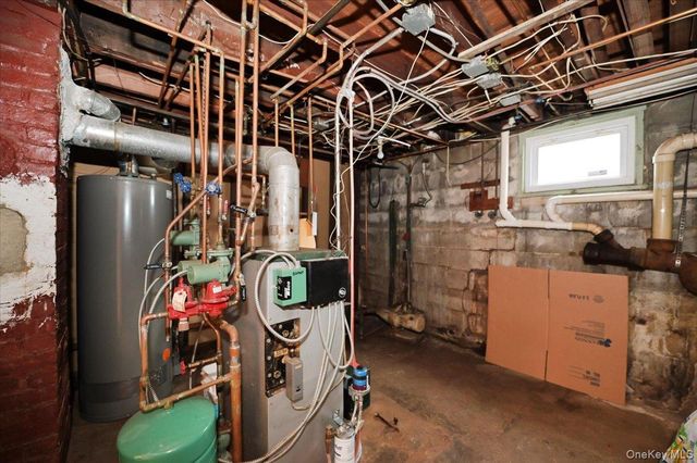 2016 Abbot Avenue, Merrick, NY 11566