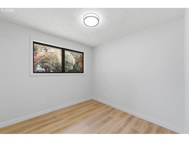 2137 Se 130TH Ave, Portland, OR 97233