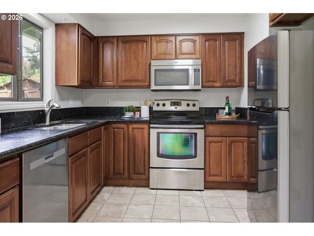 2137 Se 130TH Ave, Portland, OR 97233