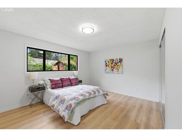 2137 Se 130TH Ave, Portland, OR 97233