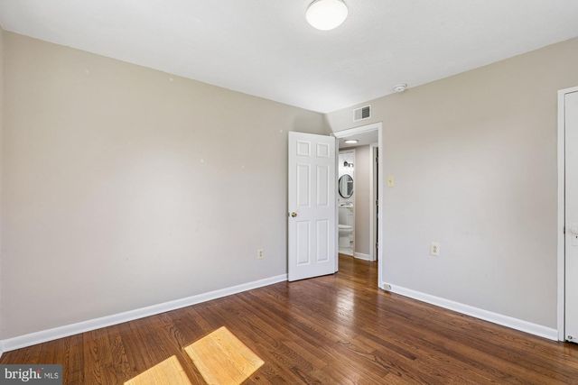 2328 FORT DR, Alexandria, VA 22303