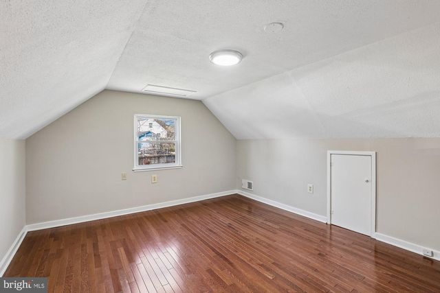 2328 FORT DR, Alexandria, VA 22303