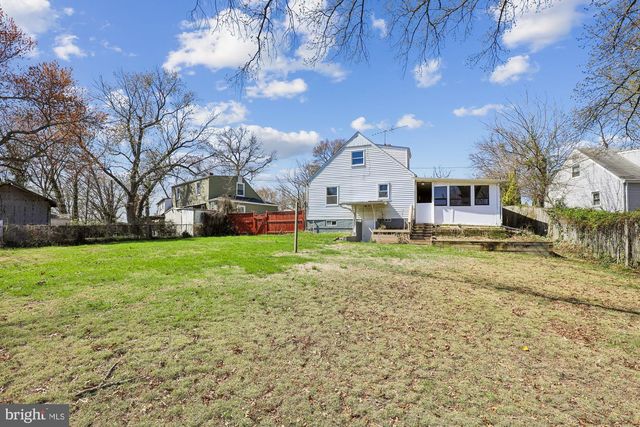 2328 FORT DR, Alexandria, VA 22303