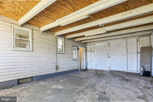 2328 FORT DR, Alexandria, VA 22303