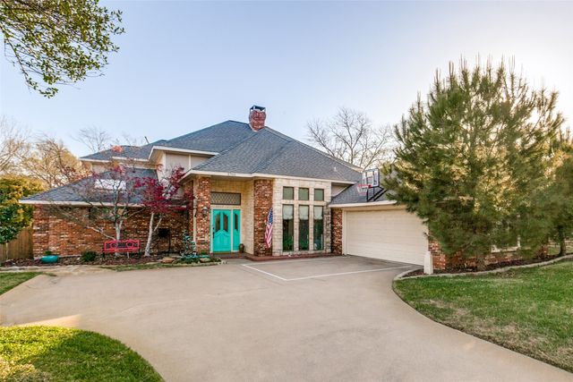 3706 Oakridge Circle, Garland, TX 75040