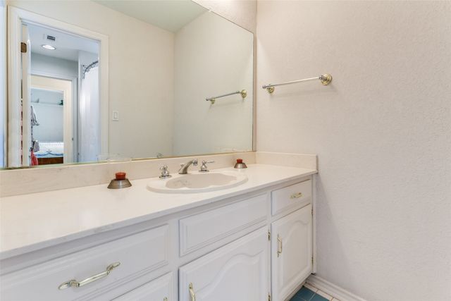 3706 Oakridge Circle, Garland, TX 75040