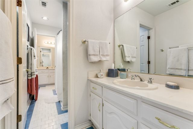 3706 Oakridge Circle, Garland, TX 75040