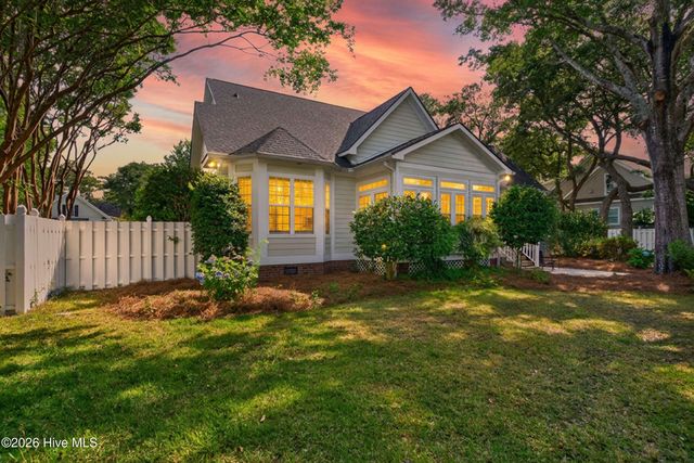6122 River Sound Circle, Southport, NC 28461