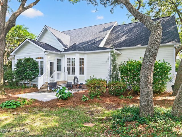 6122 River Sound Circle, Southport, NC 28461
