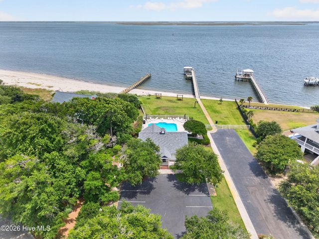 6122 River Sound Circle, Southport, NC 28461