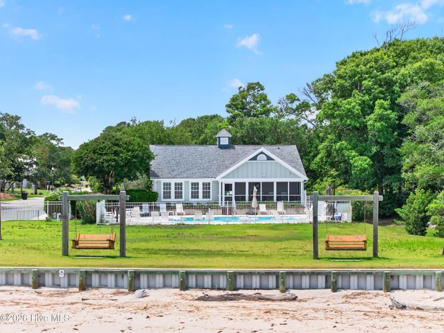 6122 River Sound Circle, Southport, NC 28461