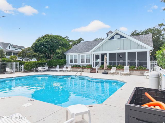 6122 River Sound Circle, Southport, NC 28461