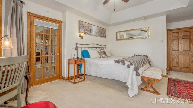 N3860 N Grand Oak Drive, Iron Mountain, MI 49801