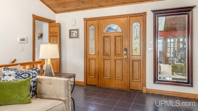 N3860 N Grand Oak Drive, Iron Mountain, MI 49801