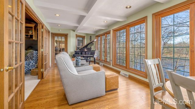 N3860 N Grand Oak Drive, Iron Mountain, MI 49801