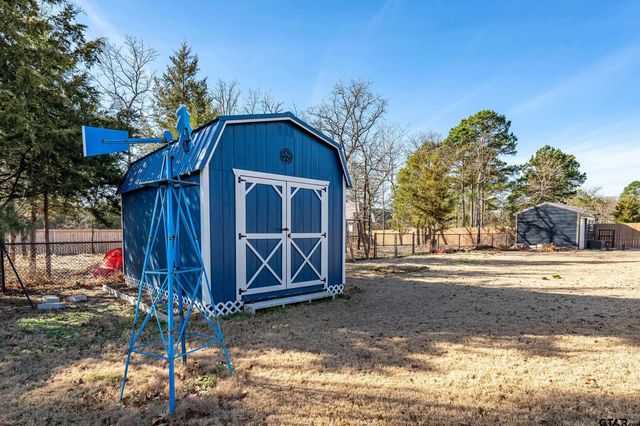 305 Private Road 6305, Mineola, TX 75773