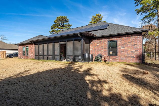 305 Private Road 6305, Mineola, TX 75773