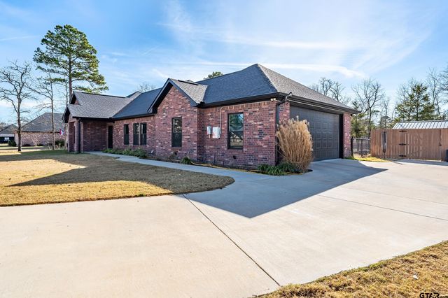 305 Private Road 6305, Mineola, TX 75773