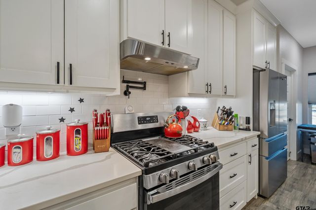 305 Private Road 6305, Mineola, TX 75773