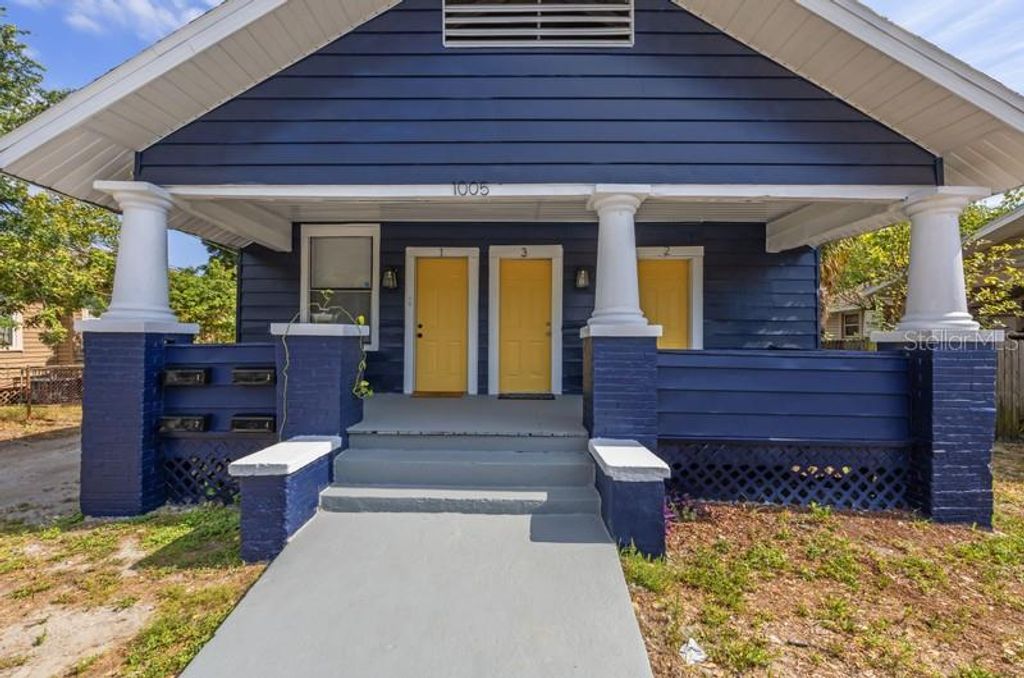 1005 E LAKE AVENUE, Tampa, FL 33605