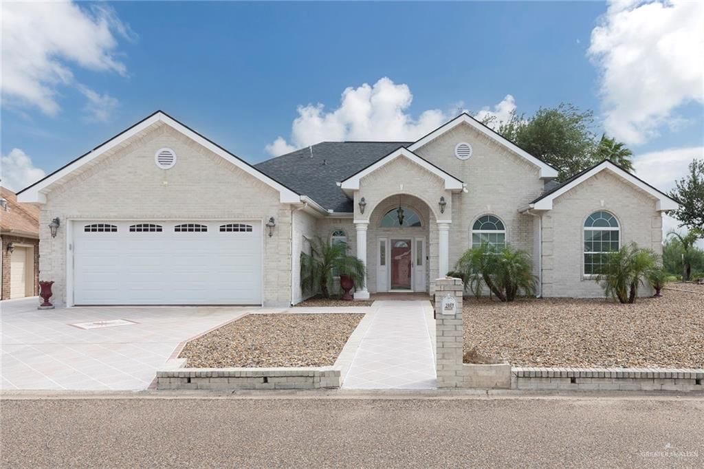 2001 Fairway Court, Mission, TX 78572