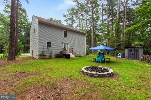 662 N GLEBE RD, Montross, VA 22520