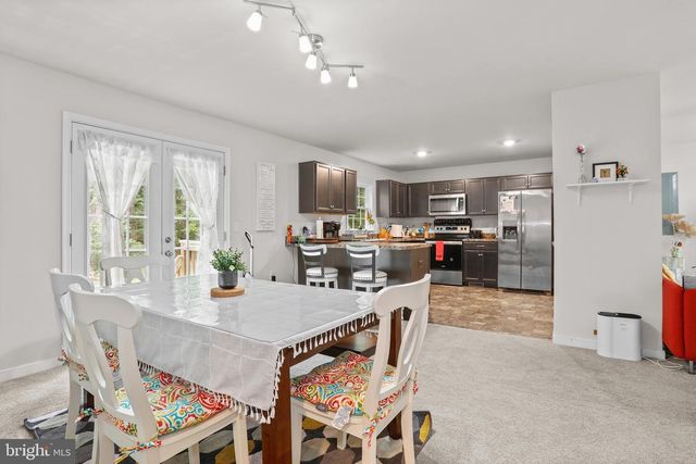 662 N GLEBE RD, Montross, VA 22520