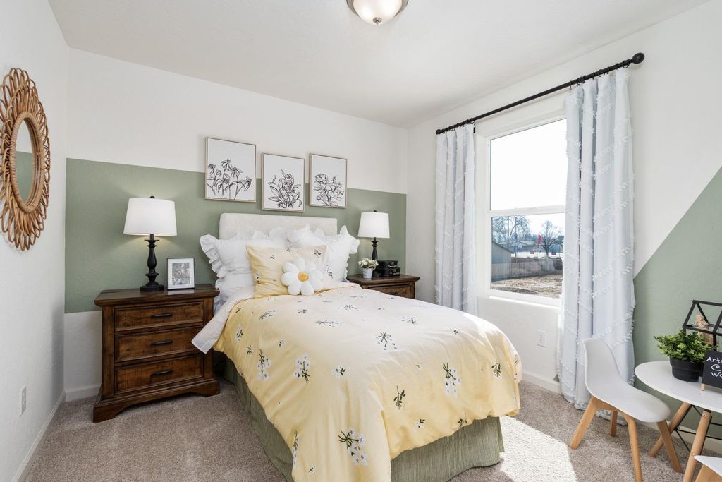 Image 25 of property listing at 6568 E Blushing Drive, Fresno, CA 93727