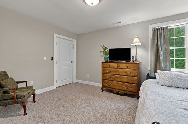 19 Riverside Drive, North Reading, MA 01864