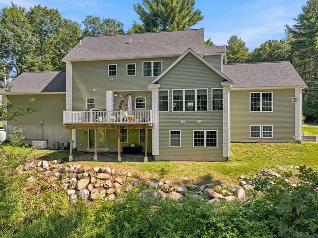 19 Riverside Drive, North Reading, MA 01864