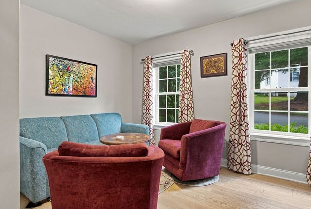 19 Riverside Drive, North Reading, MA 01864