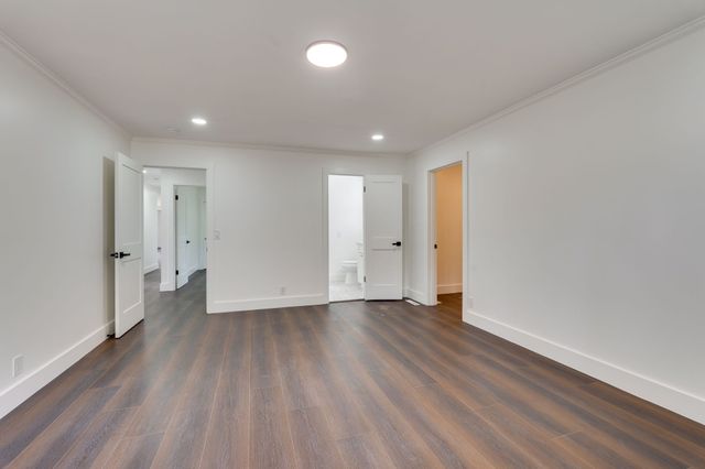 6612 Fox Hollow Rd, Nashville, TN 37205