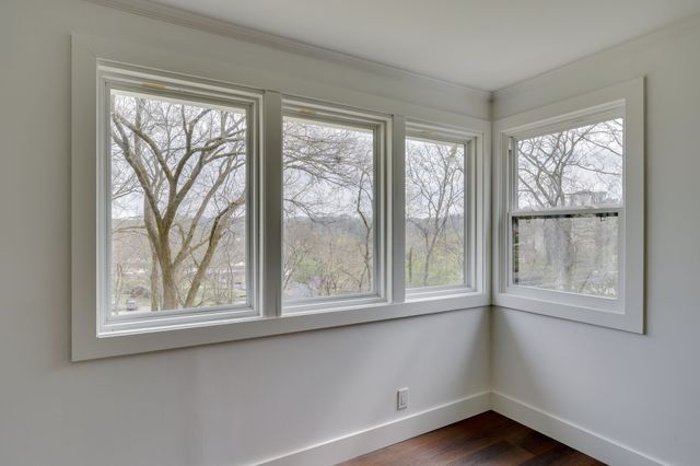 6612 Fox Hollow Rd, Nashville, TN 37205