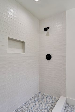 6612 Fox Hollow Rd, Nashville, TN 37205