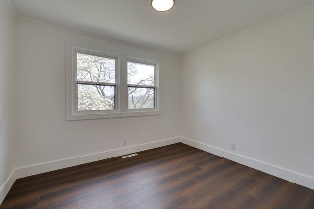 6612 Fox Hollow Rd, Nashville, TN 37205