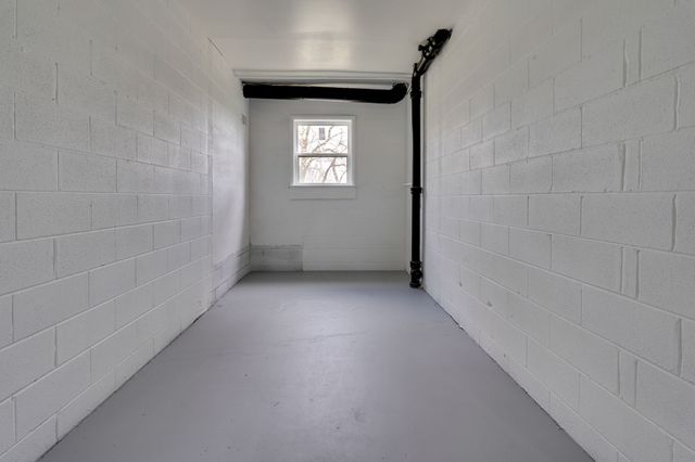 6612 Fox Hollow Rd, Nashville, TN 37205