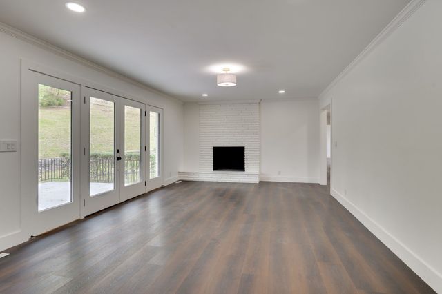 6612 Fox Hollow Rd, Nashville, TN 37205