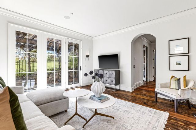 1660 Carriage Path, Golden Valley, MN 55422