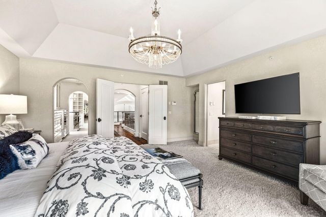 1660 Carriage Path, Golden Valley, MN 55422