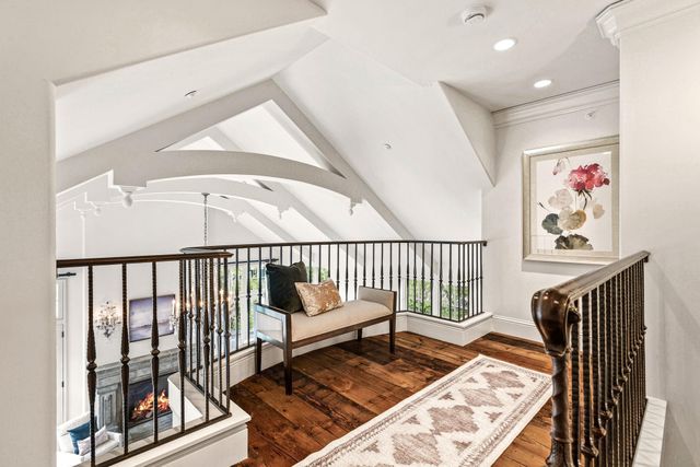 1660 Carriage Path, Golden Valley, MN 55422