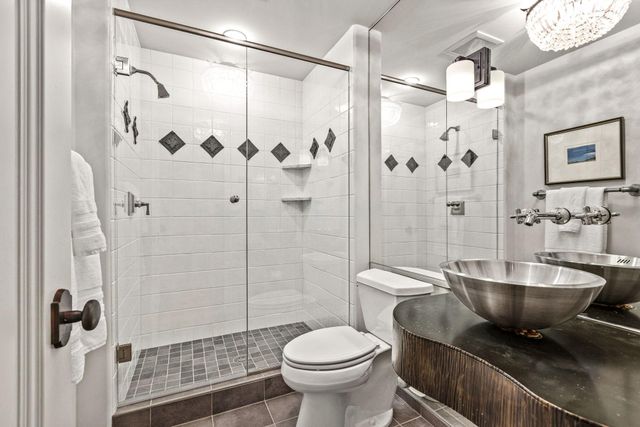1660 Carriage Path, Golden Valley, MN 55422
