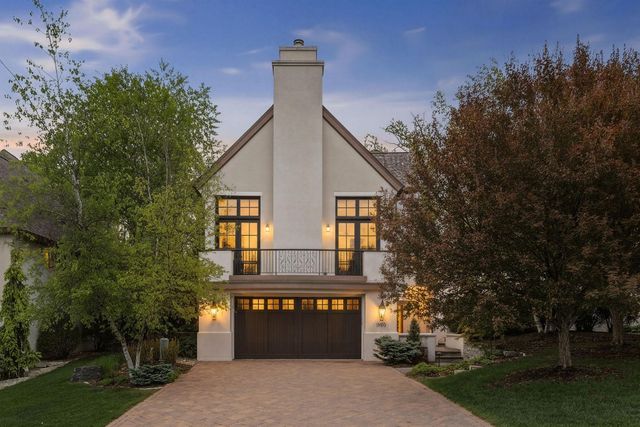 1660 Carriage Path, Golden Valley, MN 55422