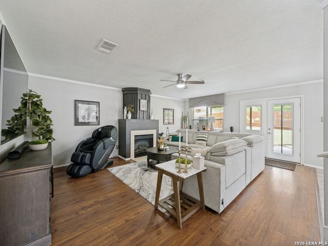 7709 Avery Rd, Live Oak, TX 78233